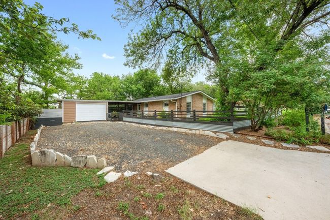 Just 1.5 miles away is Mueller, offering access to lakes, trails, restaurants, coffee shops, the Thinkery, a cinema, and two yoga studios. | Image 29