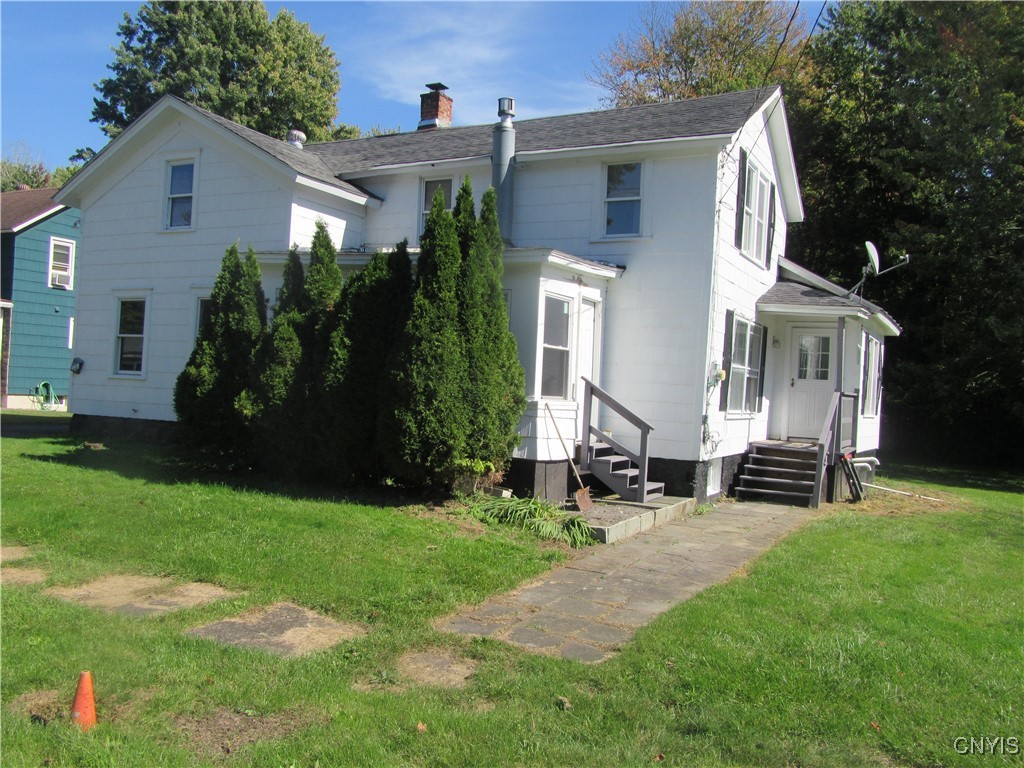 Spring St, Phoenix, NY 13135