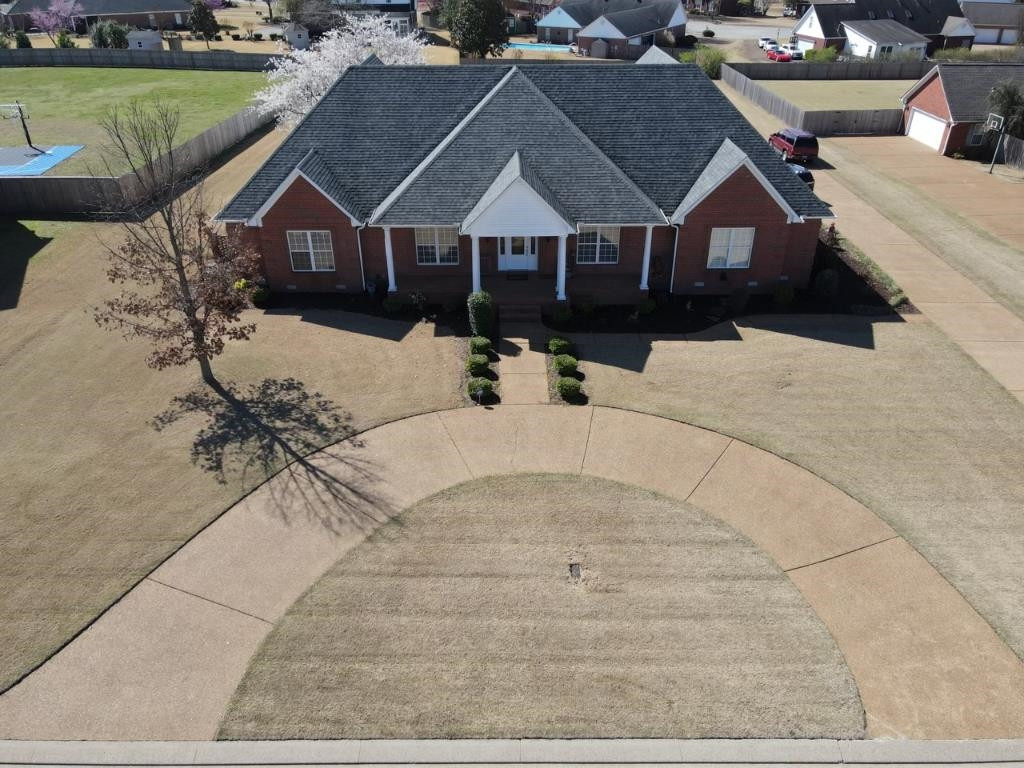 Northwyke Dr, Jackson, TN 38305