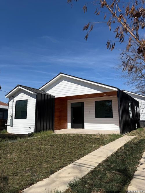 105 Forrest Ave, San Antonio, TX, 78204-2235 | Card Image