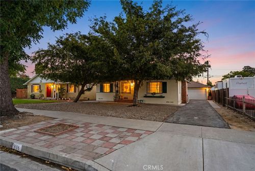 616 E 6th St, Ontario, CA, 91764-1821 | Card Image