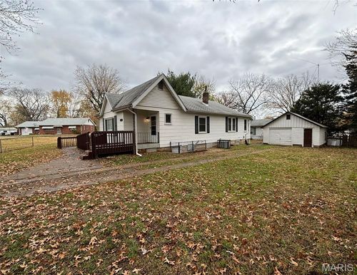 9758 Diamond Dr, Saint Louis, MO, 63137-3648 | Card Image