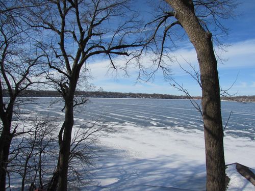 1334 Oak Beach Dr, Fairmont, MN, 56031-3105 | Card Image