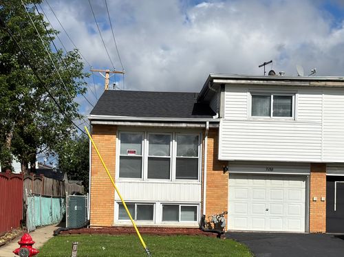 9283 Dee Rd, Des Plaines, IL, 60016-4227 | Card Image