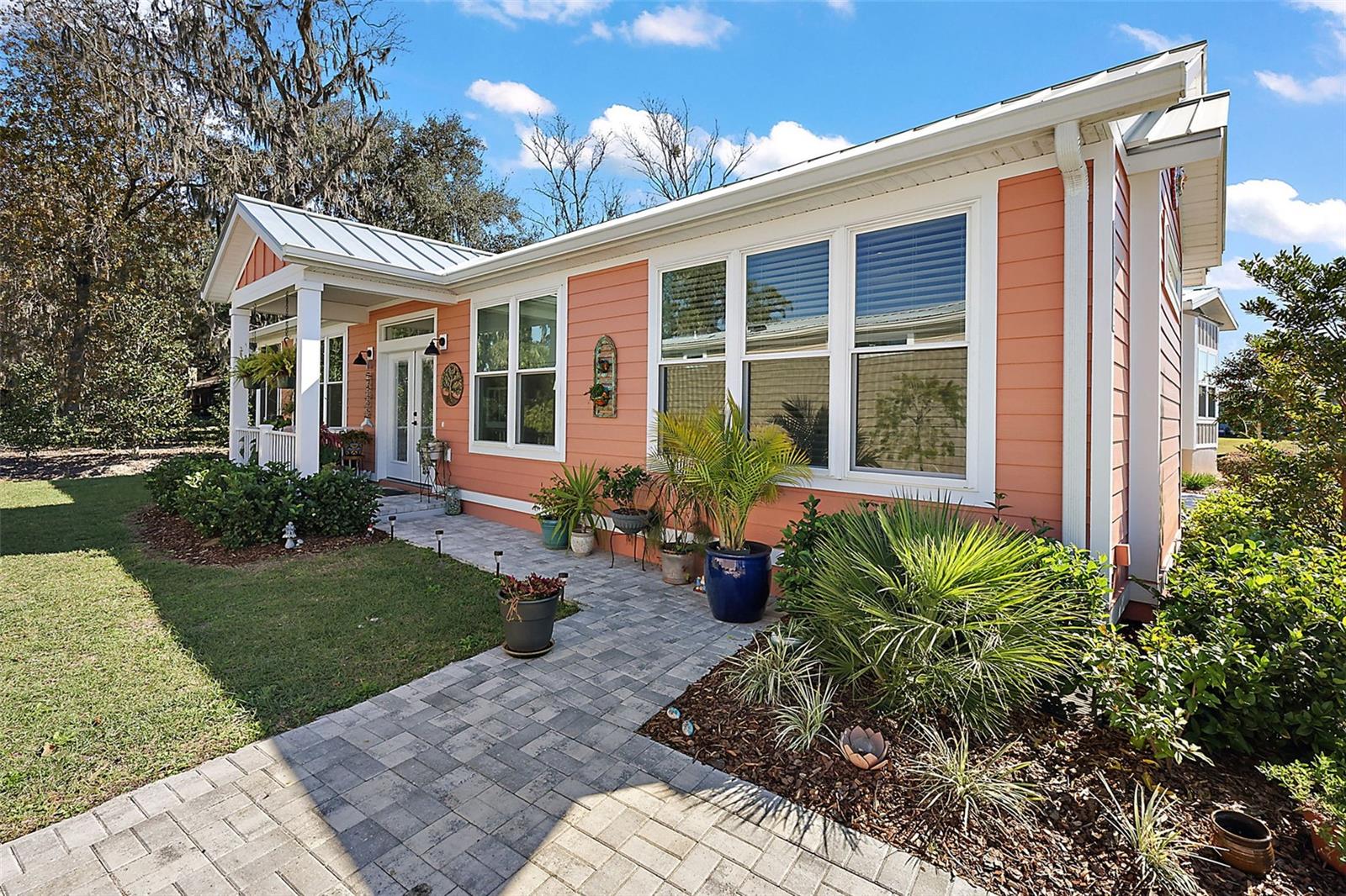 Lakeshore Way, Oxford, FL 34484