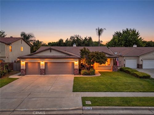 2429 N Oak Grove Ct, Visalia, CA, 93291-9152 | Card Image