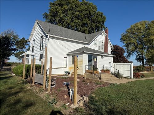 546 N 2400 East Rd, Wellington, IL, 60973-6031 | Card Image