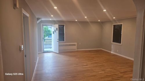 2nd-floor-560 E Park Avenue, Long Beach, NY, 11561 | Card Image