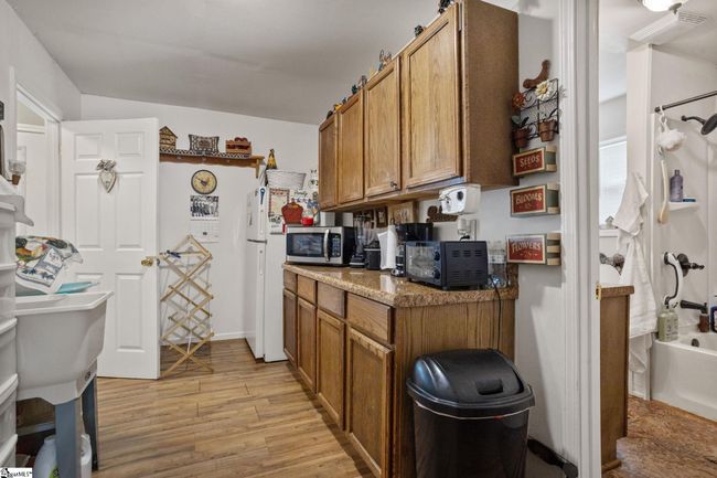 498 Pearson Rd, House other with 6 bedrooms, 4 bathrooms and 2 parking in Greer SC | Image 25