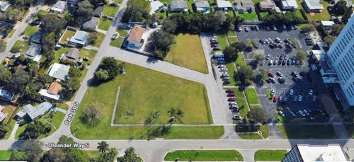 6740 Park St S, SOUTH PASADENA, FL, 33707-2122 | Card Image