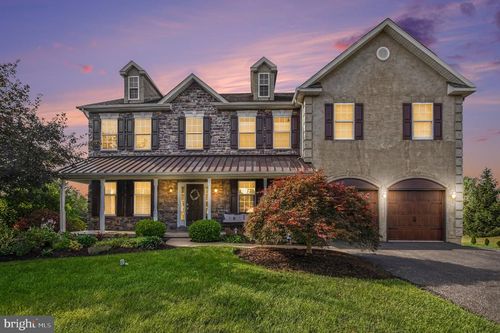 2202 Smithfield Ct, HARLEYSVILLE, PA, 19438-3351 | Card Image
