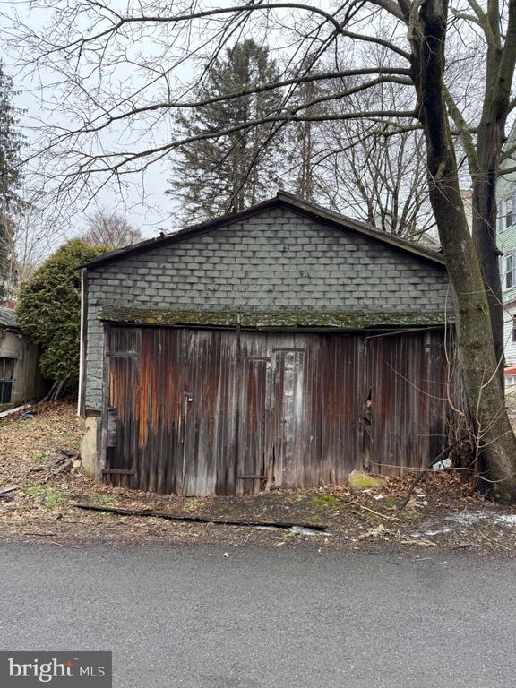 Land in COAL TWP 5