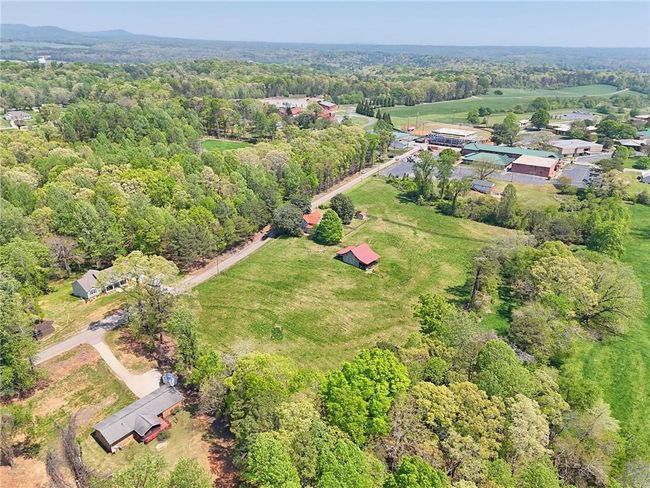 1096 Sutton Mill Rd, House other with 3 bedrooms, 2 bathrooms and 9 parking in Clarkesville GA | Image 77