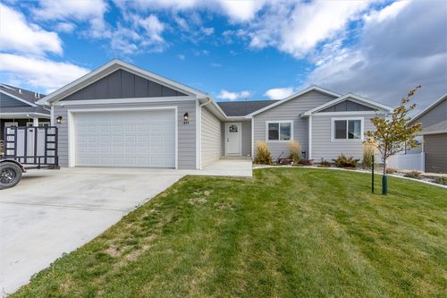 911 Ortega St, Billings, MT, 59105-5473 | Card Image