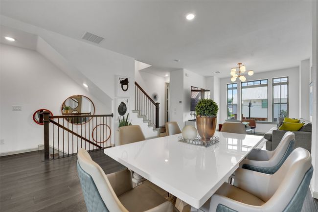 1014 Manacor Ln, House other with 3 bedrooms, 4 bathrooms and null parking in Dallas TX | Image 20