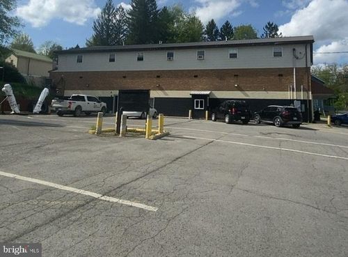 apt-4-124 Chestnut St, Kingwood, WV, 26537-1490 | Card Image