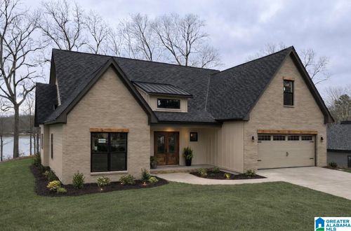 755 Blue River Dr, LINCOLN, AL, 35096-5133 | Card Image