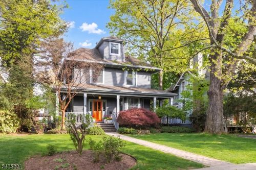 41 Erwin Park Rd, Montclair, NJ, 07042-3019 | Card Image