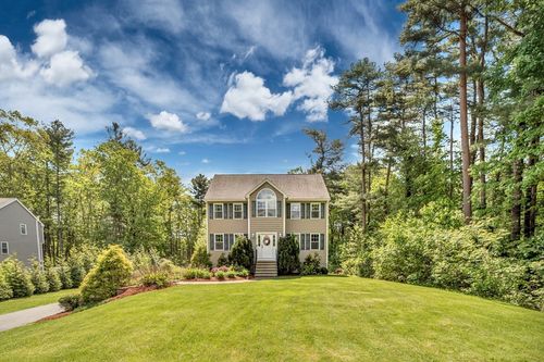 3 White Tail Dr, Tyngsboro, MA, 01879-1218 | Card Image