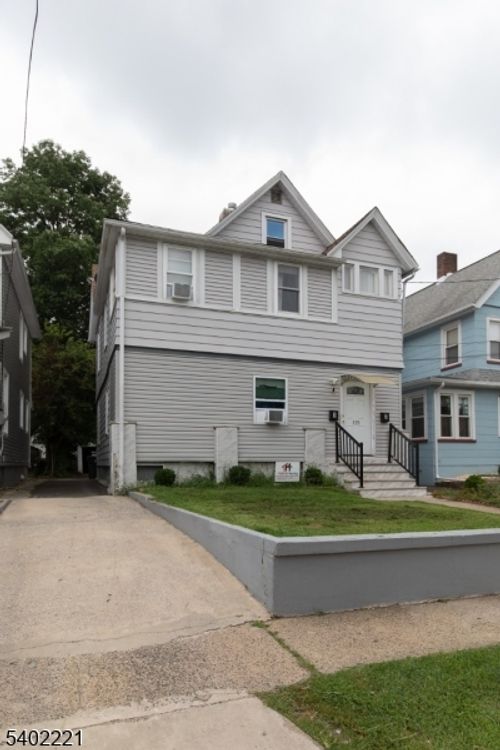 135 Duer St, North Plainfield, NJ, 07060-4719 | Card Image