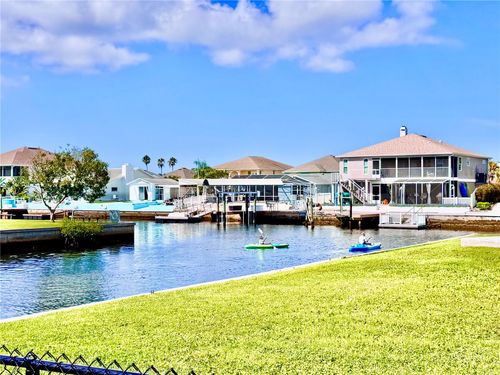 7302 Hatteras Dr, HUDSON, FL, 34667-3961 | Card Image
