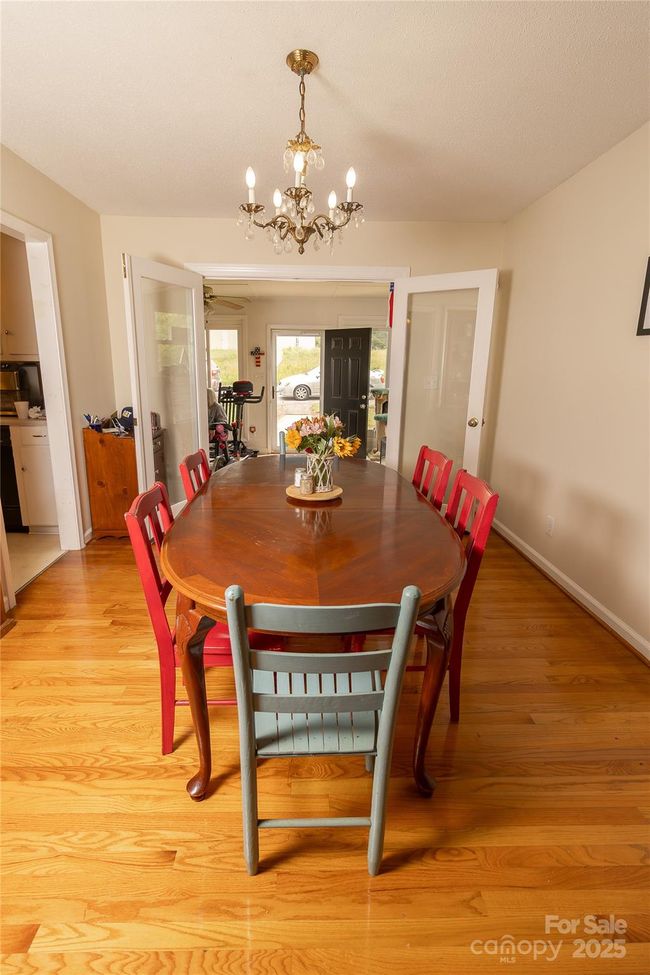 1352 W Cherokee St, House other with 3 bedrooms, 3 bathrooms and null parking in Blacksburg SC | Image 10