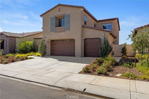 5762 Verde Way, Banning, CA, 92220-3149 | Card Image