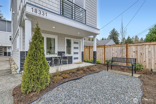 18331 1st Ave Ne, Shoreline, WA, 98155-3529 | Card Image