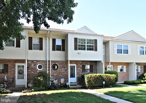 256 Carlyn Ct, DOWNINGTOWN, PA, 19335-4203 | Card Image