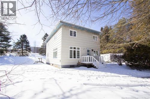 18 Moffatt Lane, Sackville, NB, E4L4E1 | Card Image