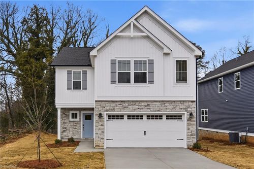 1035-155 Park Cir, Winston Salem, NC, 27101-3615 | Card Image