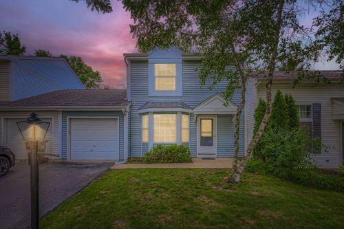 505 Newbury Dr, Island Lake, IL, 60042-9002 | Card Image