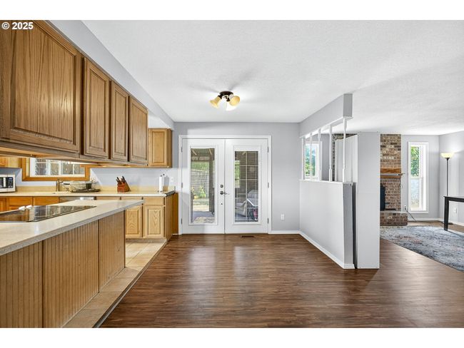 Dining Area | Image 13