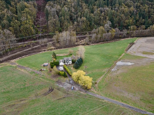 40218 Wells Line Road, House other with 3 bedrooms, 2 bathrooms and 6 parking in Abbotsford BC | Image 5