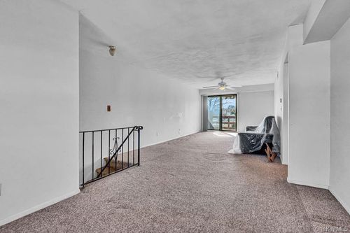 228 Mariners Way, Copiague, NY, 11726-5112 | Card Image