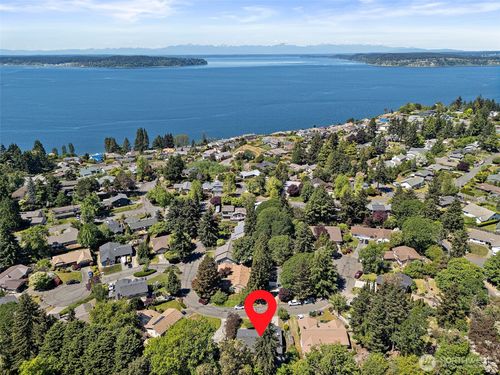 112 Lila St, Steilacoom, WA, 98388-1418 | Card Image