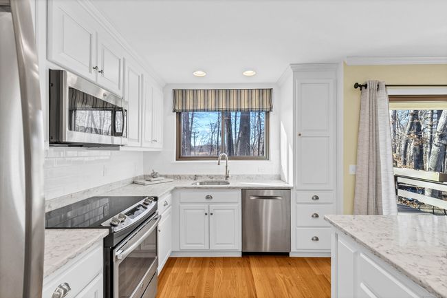 118 - 118 Sandy Point Rd, Condo with 2 bedrooms, 2 bathrooms and 2 parking in Old Saybrook CT | Image 15