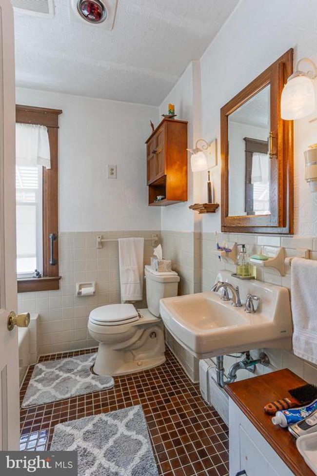 328 Morton Ave, House other with 3 bedrooms, 2 bathrooms and null parking in FOLSOM PA | Image 23