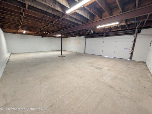 621 REAR Fig, Scranton, PA, 18505 | Card Image