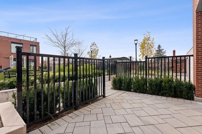 112 - 15 Maryport Ave, Condo with 4 bedrooms, 3 bathrooms and null parking in North York ON | Image 33