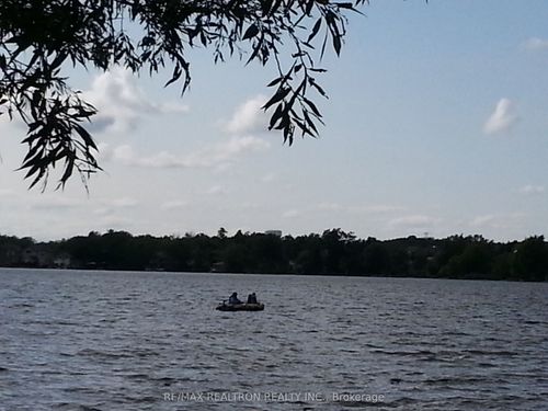 225 Lakeland Cres, Richmond Hill, ON, L4E3A5 | Card Image