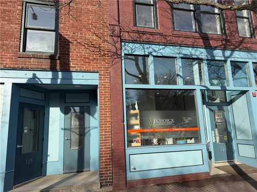 125 W Market St, Corning, NY, 14830-2519 | Card Image