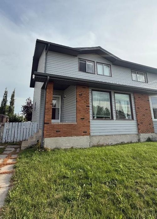 109 Winkler Drive, Hanna, AB, T0J1P0 | Card Image
