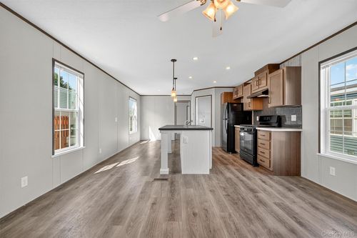 27 Sheldon St, Stony Point, NY, 10980-1671 | Card Image