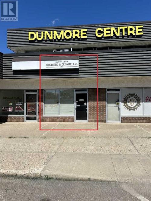 205-1601 Dunmore Rd Se, Medicine Hat, AB, T1A1Z8 | Card Image