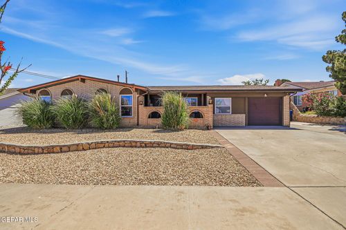 4720 Blossom Ave, El Paso, TX, 79924-3233 | Card Image