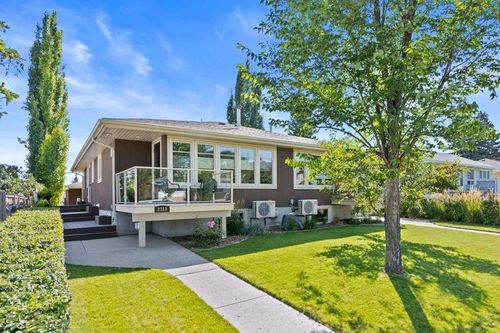 2311 26 Avenue Nw, Calgary, AB, T2M2G8 | Card Image