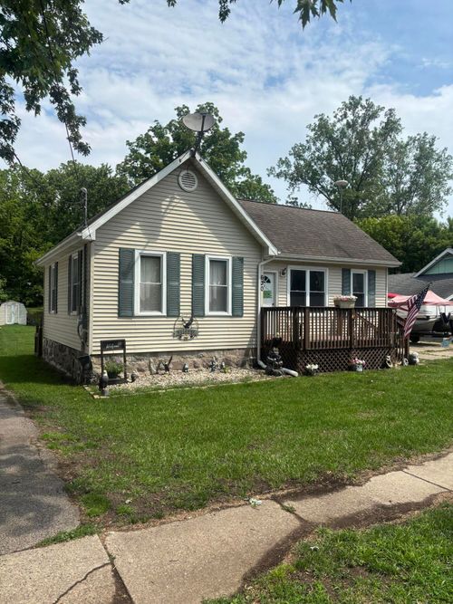630 Harrison St, Ionia, MI, 48846-1821 | Card Image