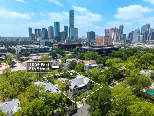 1005 E 8th St, Austin, TX, 78702-3248 | Card Image