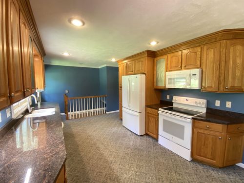 10120 Bath Rd, Laingsburg, MI, 48848-9324 | Card Image